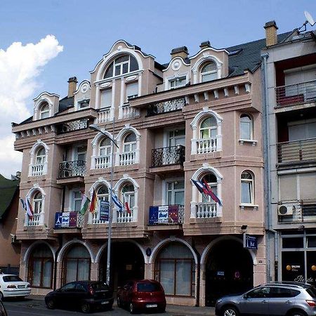 Vila Ile De France Novi Sad Esterno foto