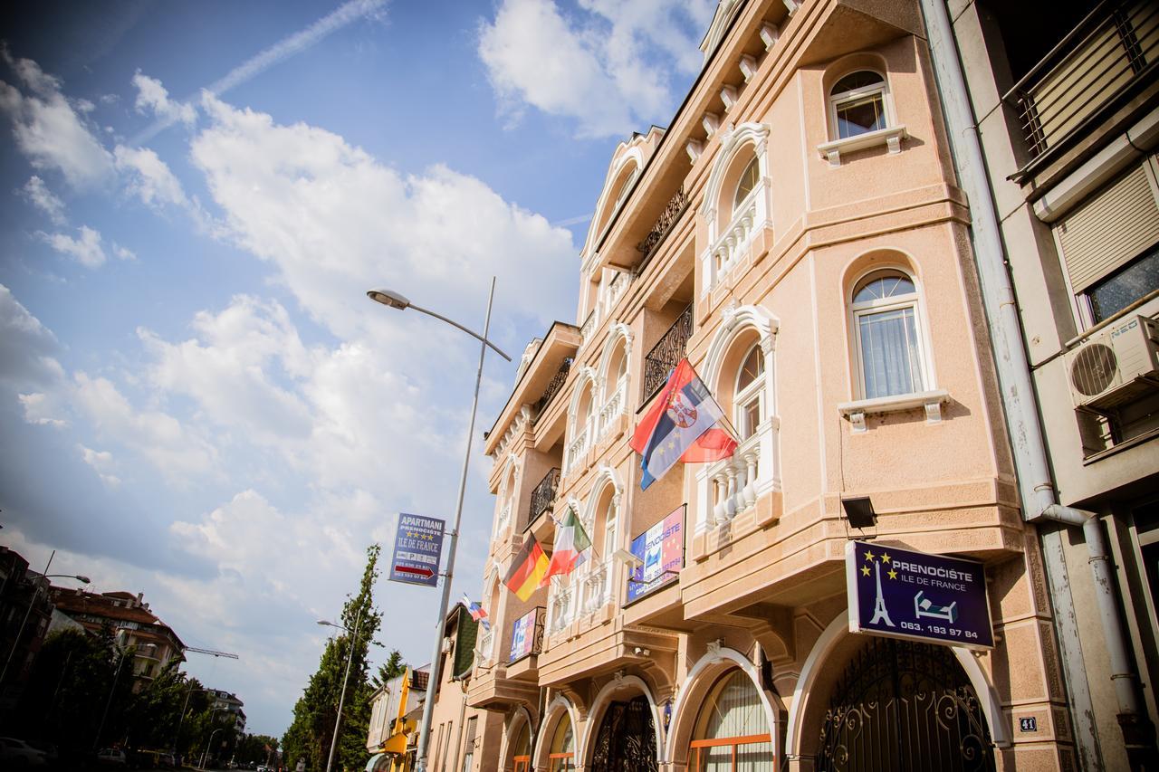Vila Ile De France Novi Sad Esterno foto